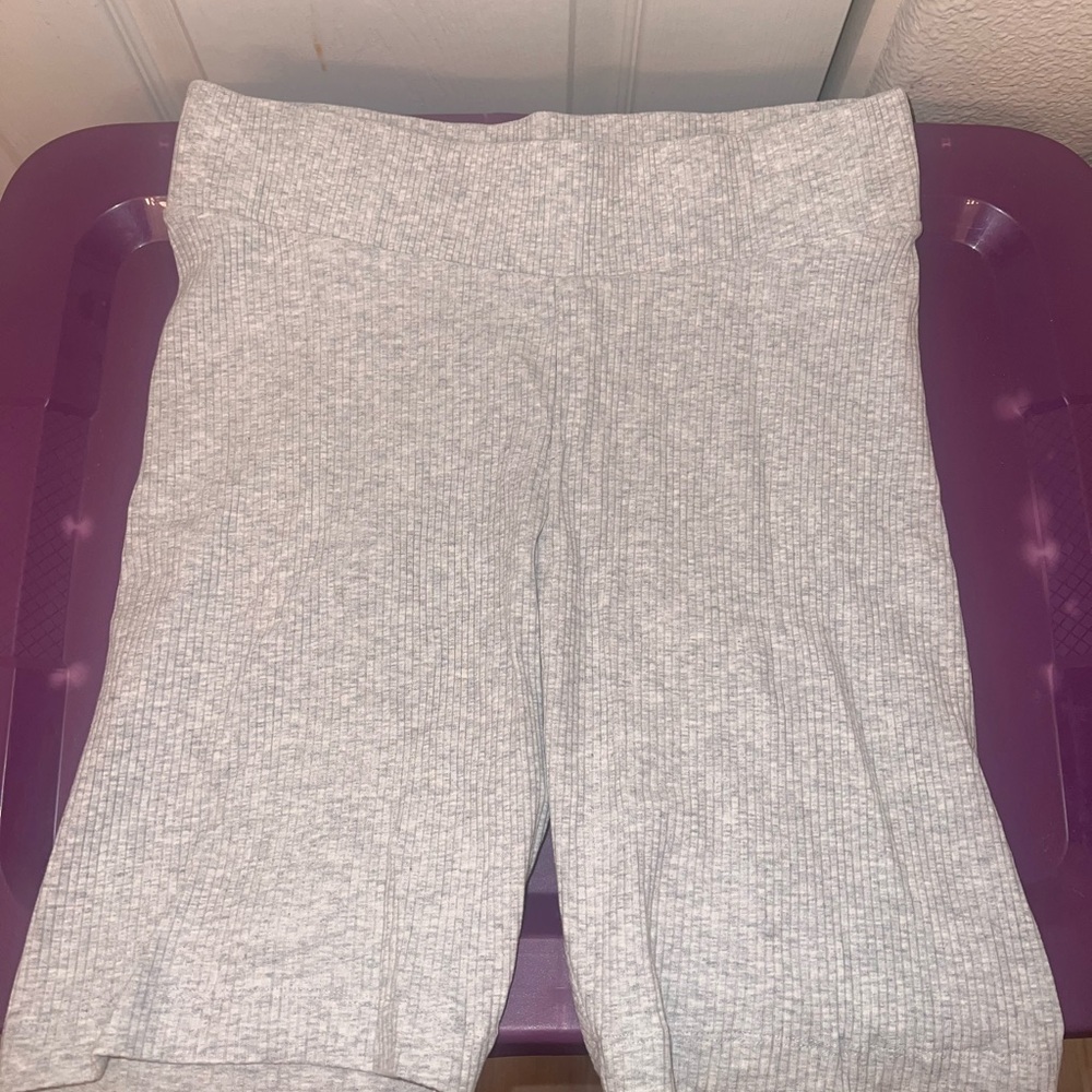 Old Navy Light Gray Ribbed Knit Biker Shorts
